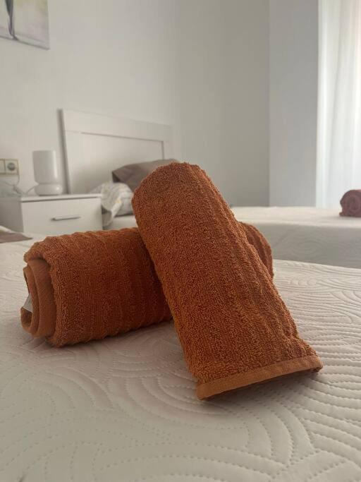 Apartamento Medina Azahara Kordoba Bagian luar foto